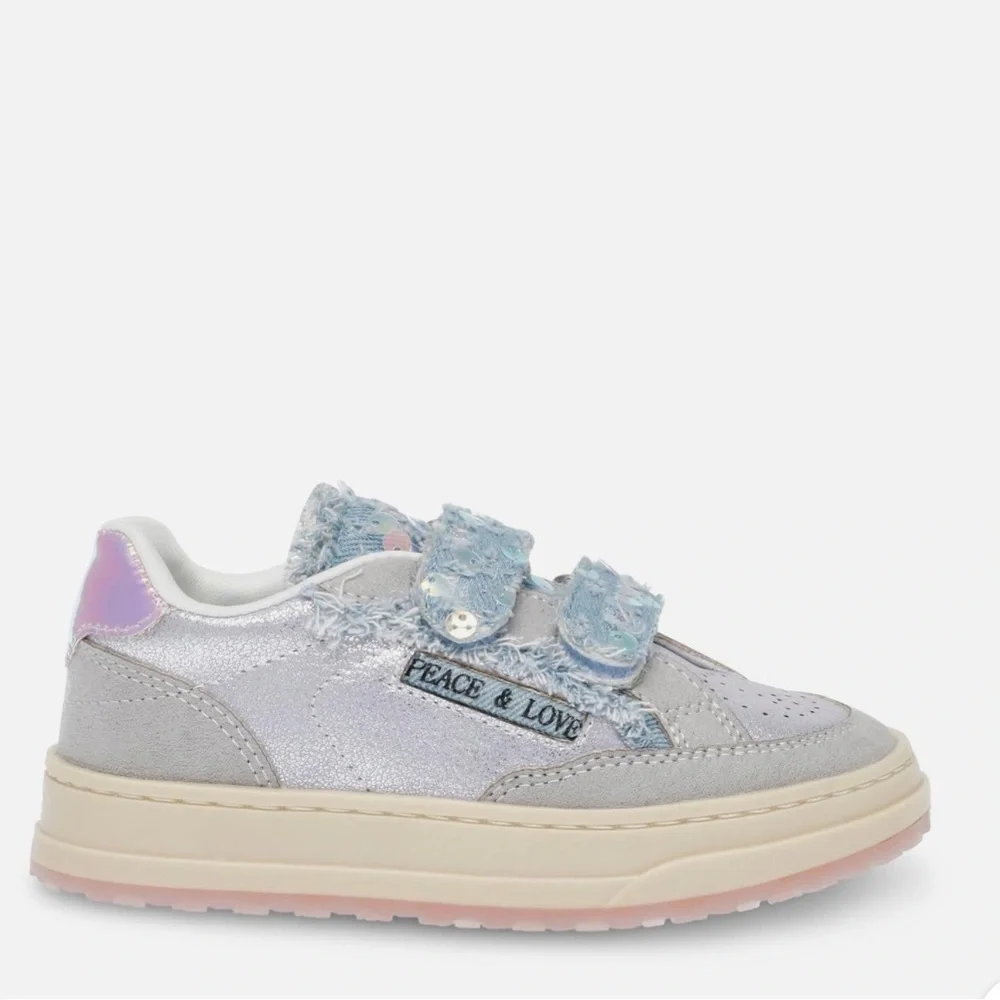 NWOT Steve Madden Kids Dream Sneakers - Silver and Pink-Size 11